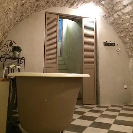 Le Du Soldat Carouge Tatil Evi *