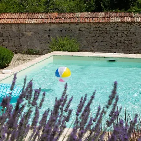 Le Du Soldat Carouge Tatil Evi